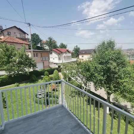 Apartment Hill